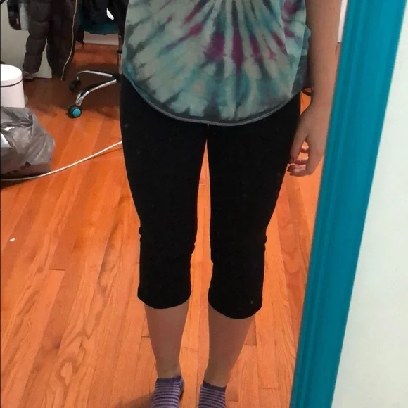 LULULEMON Skinny Capris - Picture 6 of 6